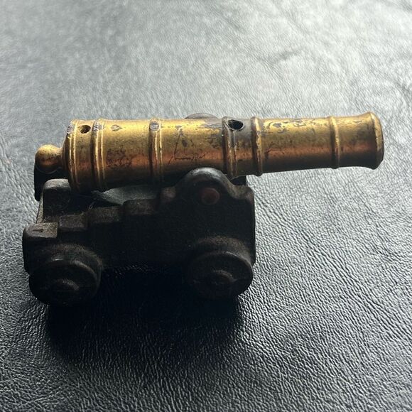 Vintage Brass & Cast Iron Cannon - Picture 3 of 8